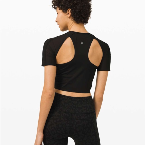 lululemon athletica Tops - Lululemon Set Challenger Short Sleeve
Black